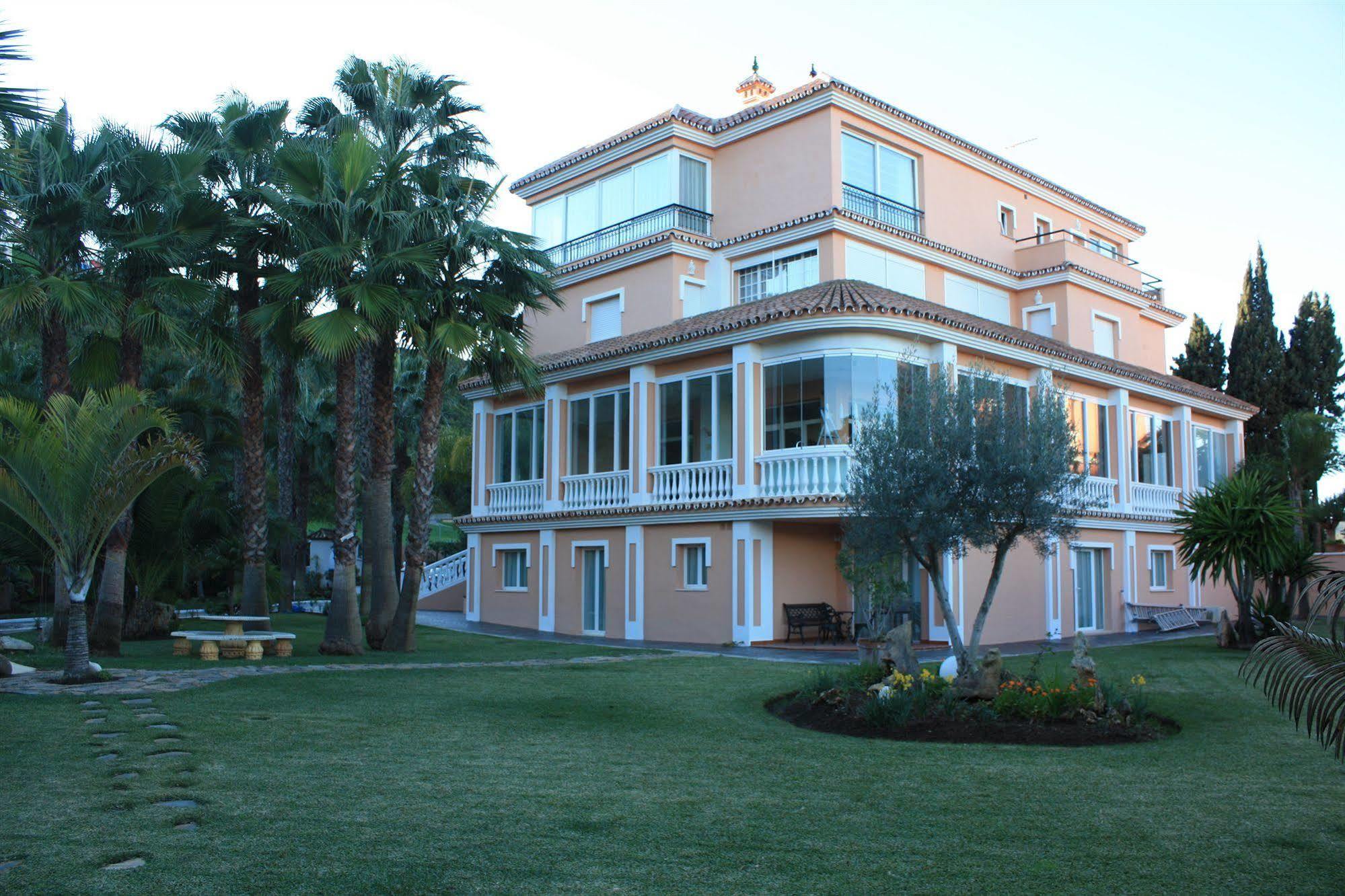 Hotel Boutique Villa Erina By Bossh Hotels - Adults Recommended Manilva Bagian luar foto